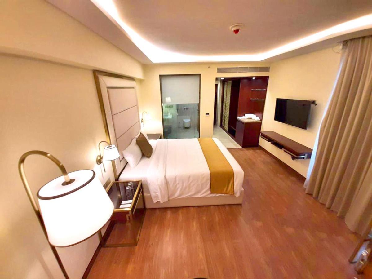 Kay-Em Spectra Hotel Τσενάι Εξωτερικό φωτογραφία