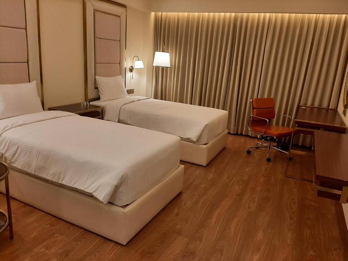 Kay-Em Spectra Hotel Τσενάι Εξωτερικό φωτογραφία